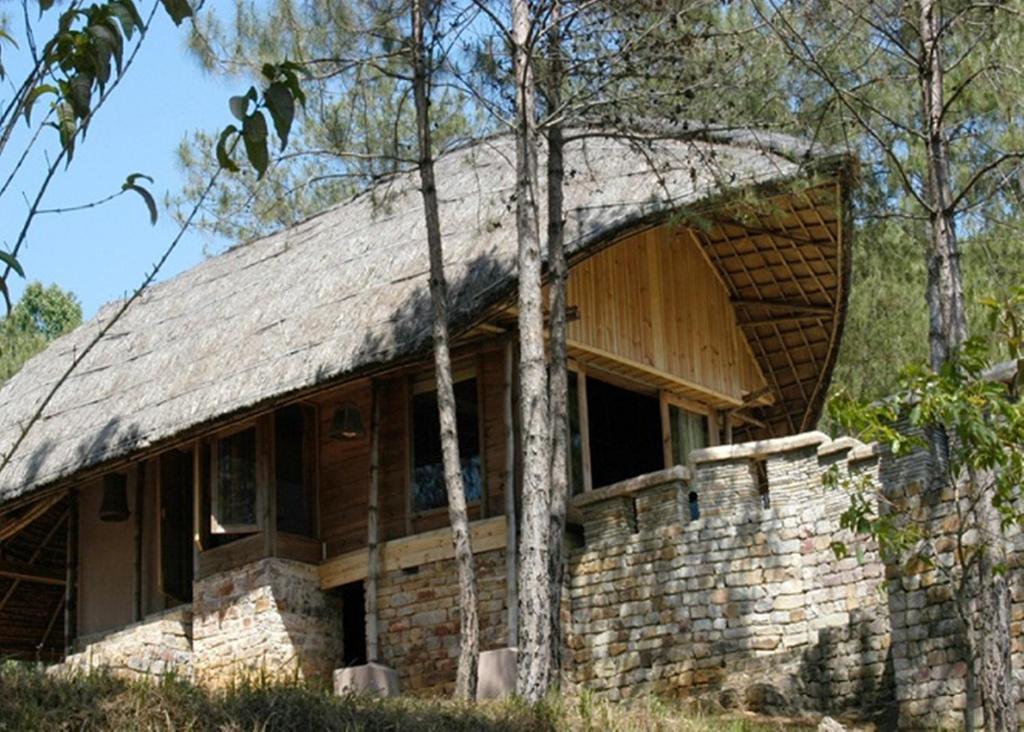 Ri Kynjai Serenity By The Lake Hotel Shillong Exterior photo